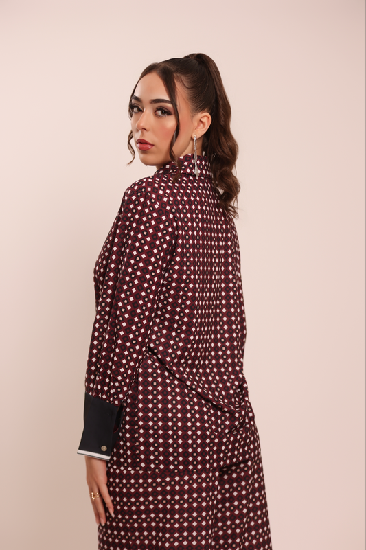 Conjunto Burdeos Con Estampado Geométrico